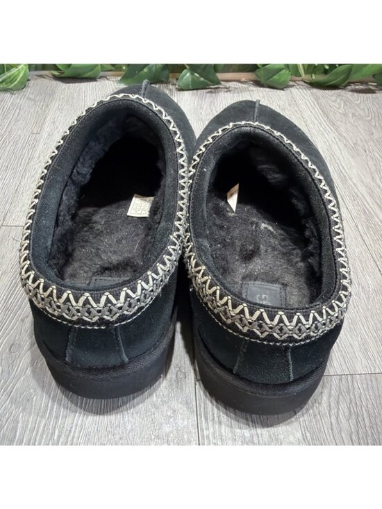 Sandals_&_Flip_Flops